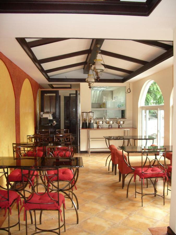 The Suites At Calle Nueva Bacolod Exterior photo